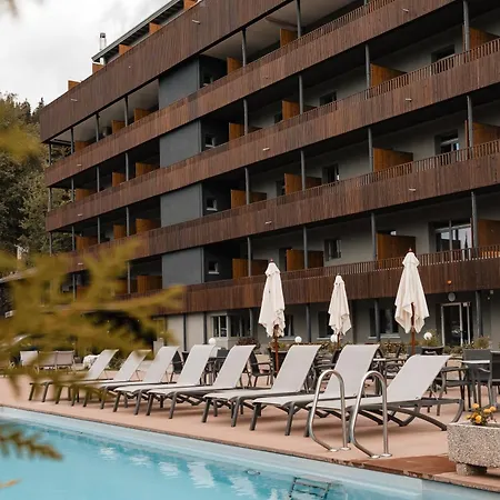 Valaisia Montana, A Faern Collection Hotell