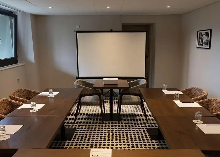 Valaisia Montana, A Faern Collection