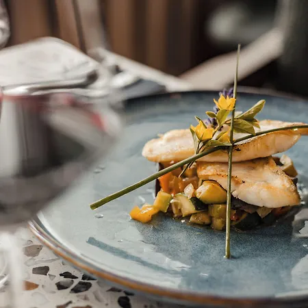 Valaisia Montana, A Faern Collection Кран-Монтана